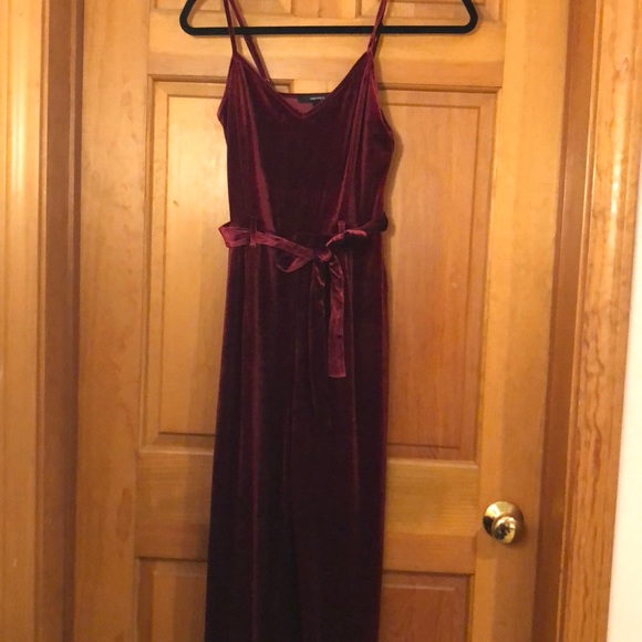 Burgundy Velvet Jumpsuit - Picture 1 of 4